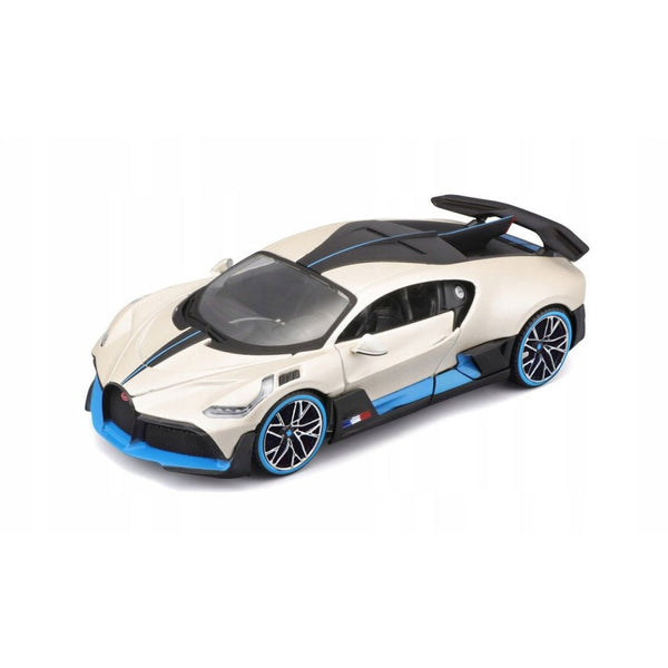 MAISTO 1/24 2018 Bugatti Divo White