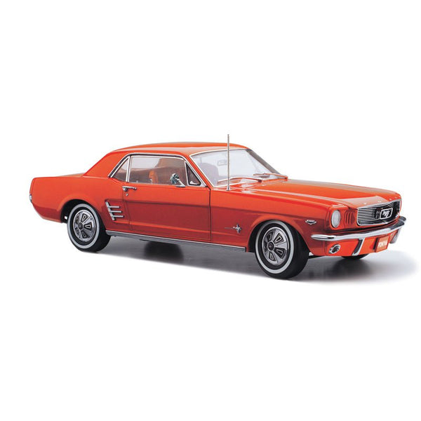 CLASSIC CARLECTABLES 1/18 1966 Pony Mustang - Signal Flare Red