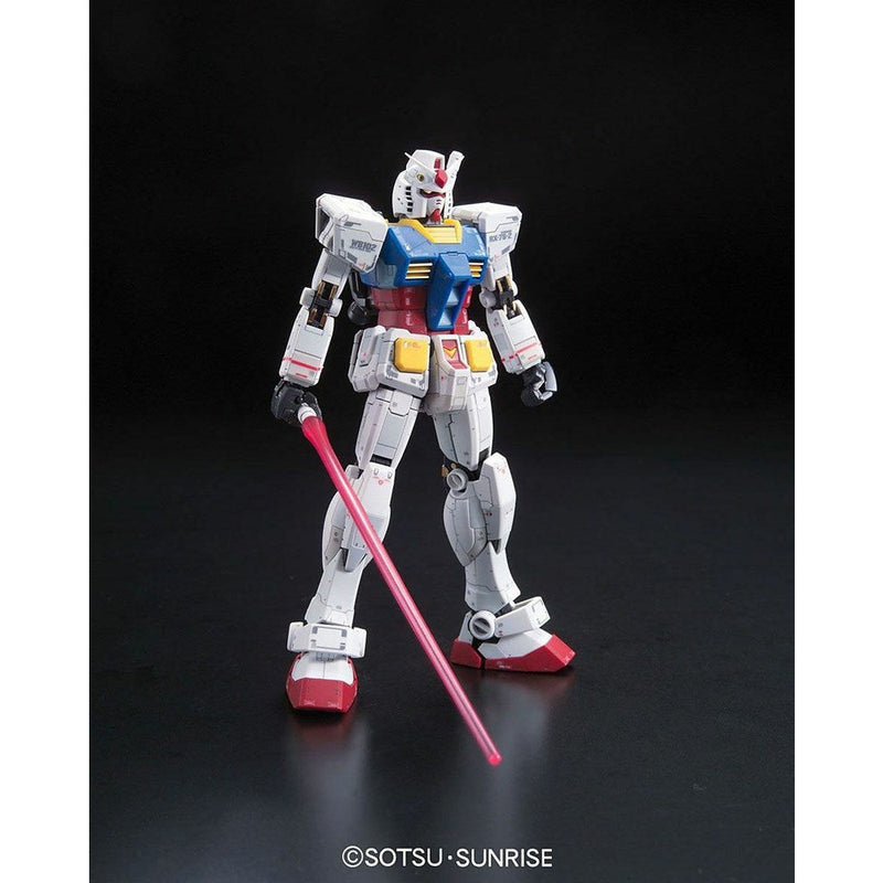BANDAI 1/144 RG RX-78-2 Gundam