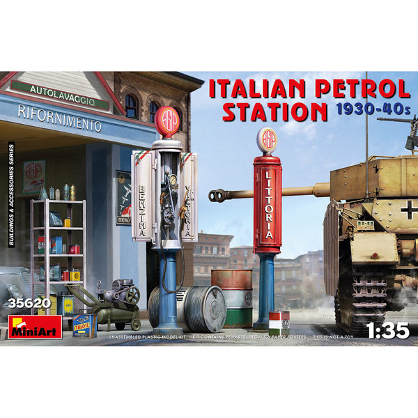 MINIART 1/35 Italian Petrol Station 1930-40's