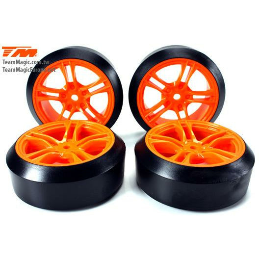 TEAM MAGIC E4D Mounted Drift Tyre 45 Degree Orange