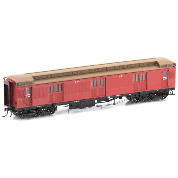AUSCISION HO VR CE Baggage/Guard Car, Carriage Red with 6 Wheel Bogie, 8-CE - Single Car